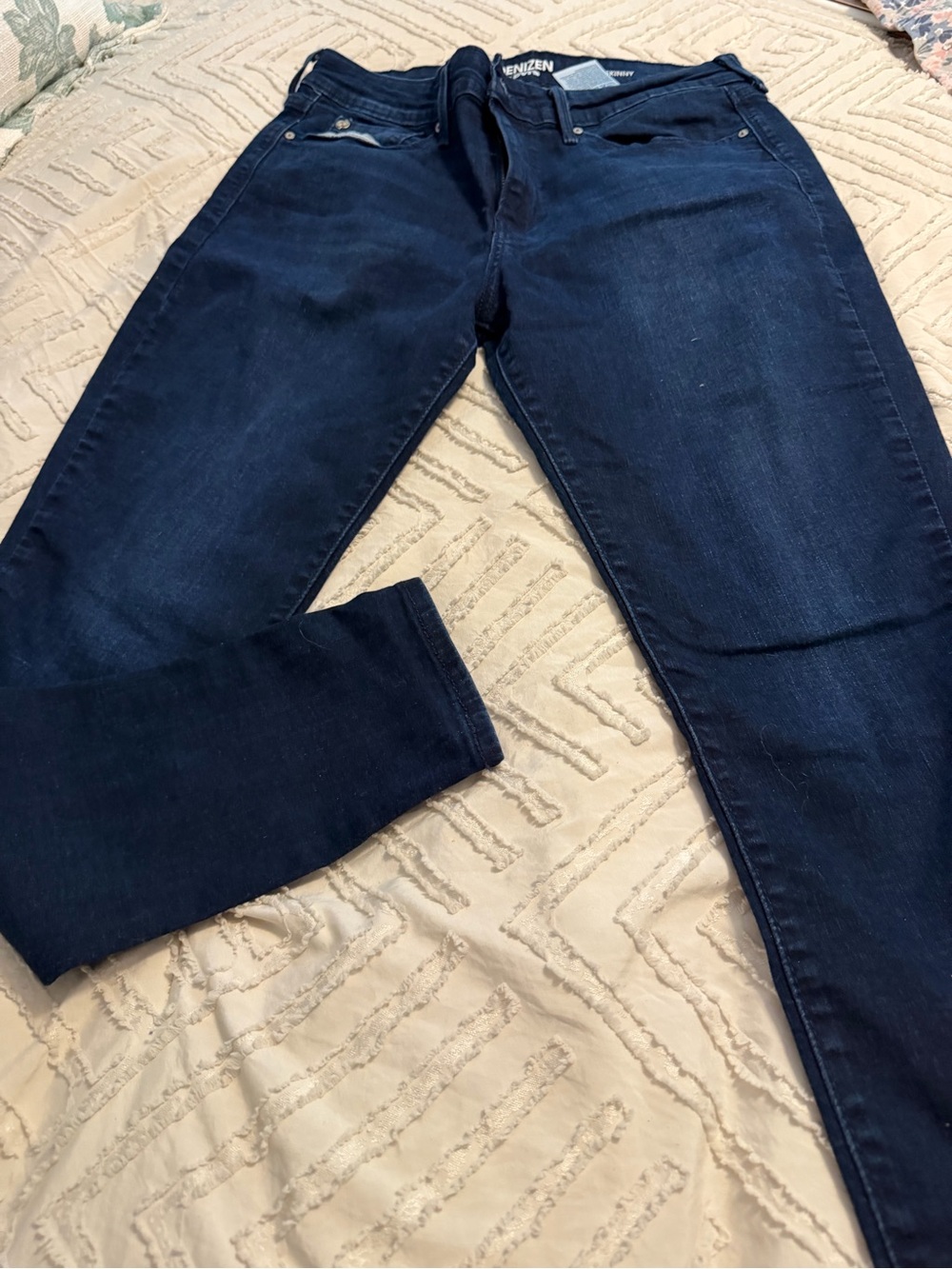 Levi's Women's Slim Jeans in Dark Blue Wash